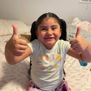 Meet your Posher, Mayra